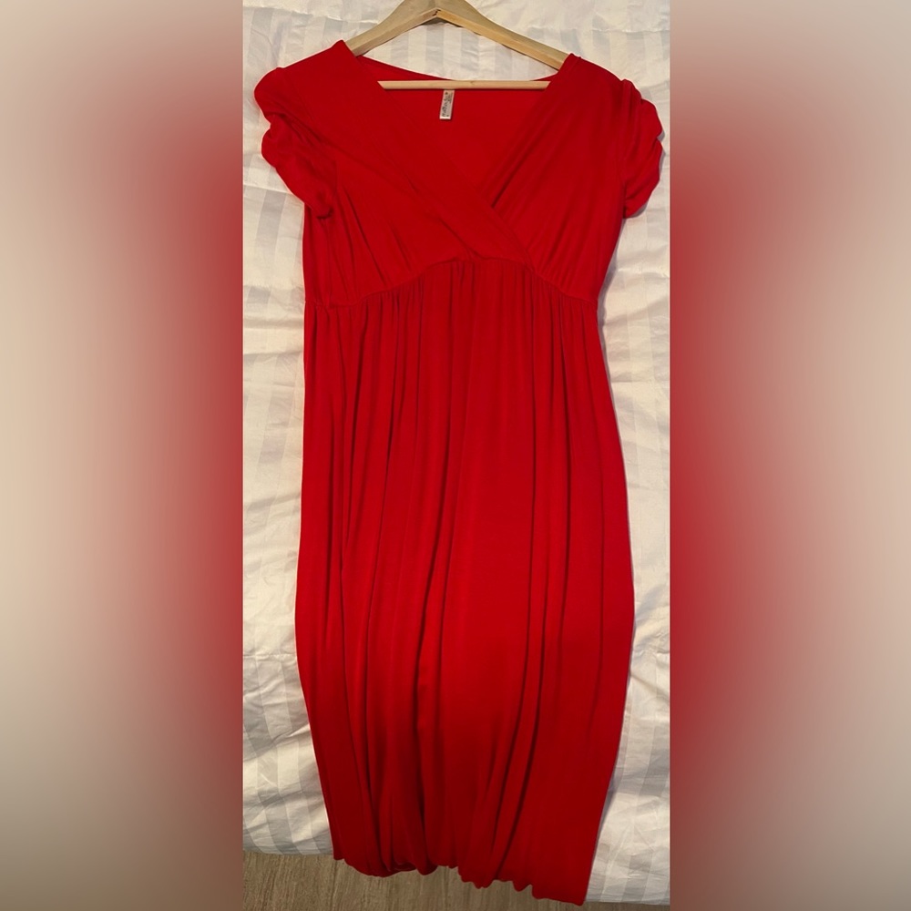 Red maternity dress - Picture 1 of 7